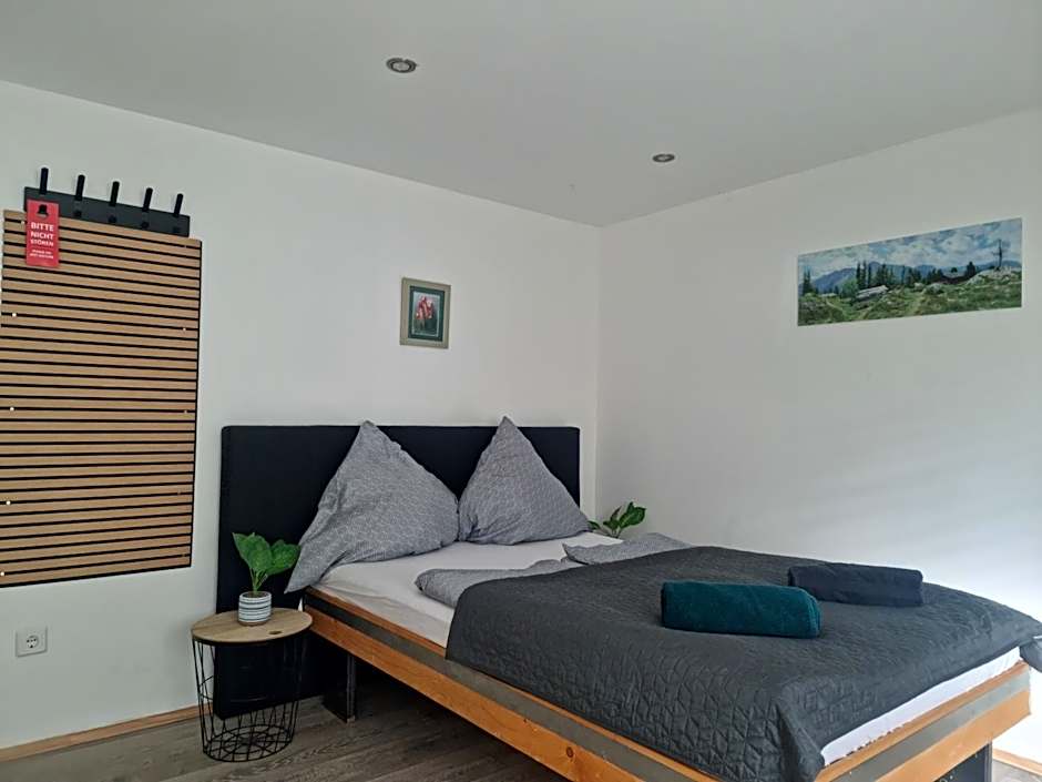 SILONCE Hotels & Restaurant
