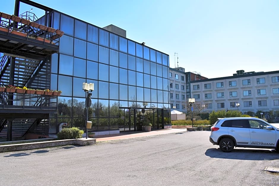 Russott Hotel