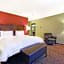 Hampton Inn By Hilton & Suites Milwaukee/Franklin