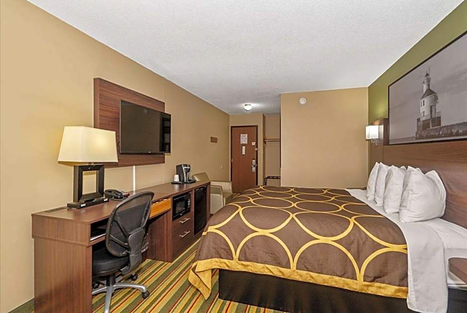 Super 8 by Wyndham Superior WI