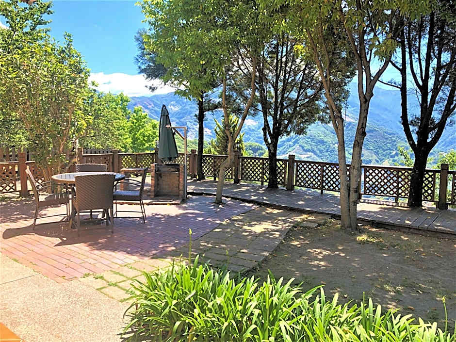 Aurora Villa