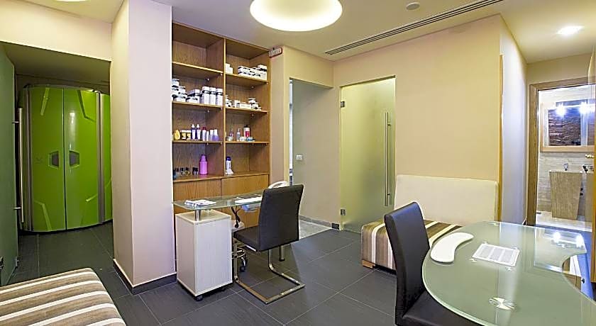 The J Hotel and Spa