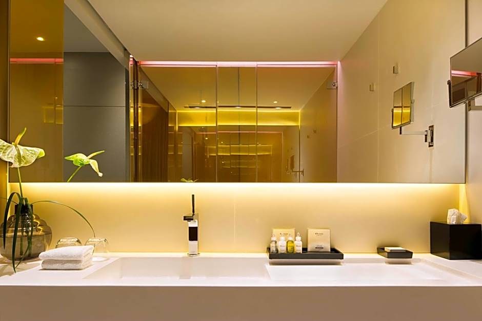 art'otel Amsterdam, powered by Radisson Hotels