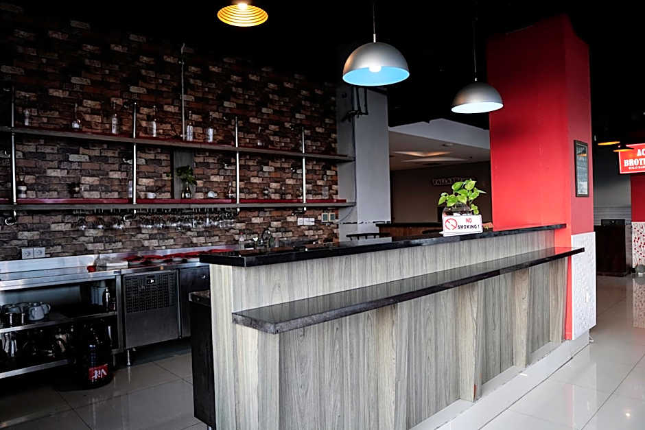 Brothers Inn Solo Baru