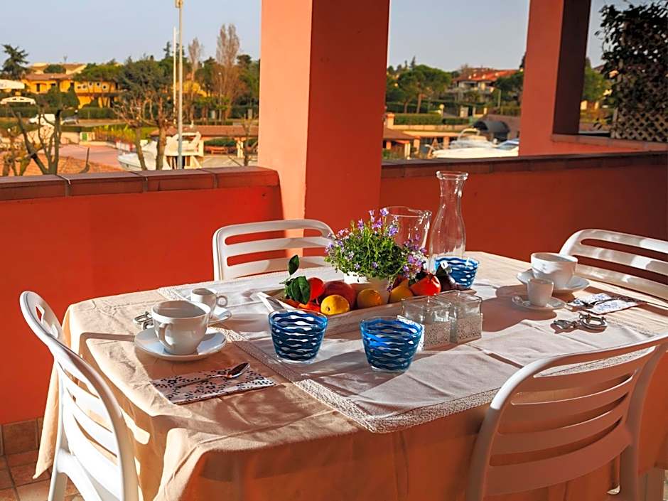 BellaSirmione Holiday Apartments