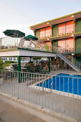 Grecian Garden Motel