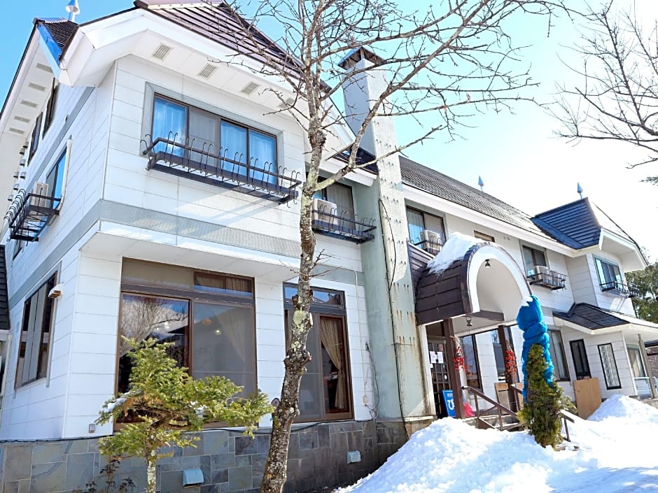 Petit Hotel P-Bow