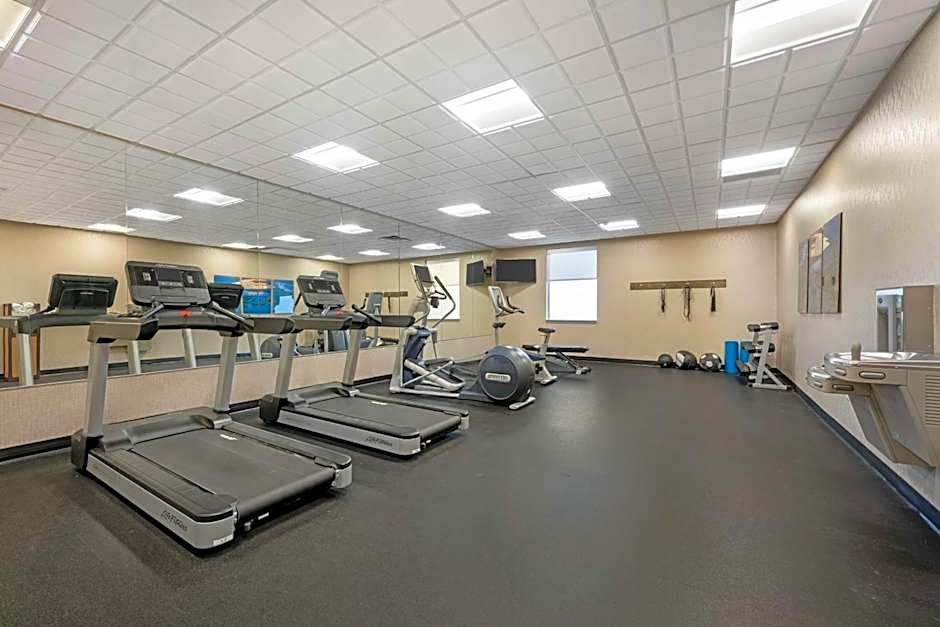 Best Western Plus Lakeview Hotel