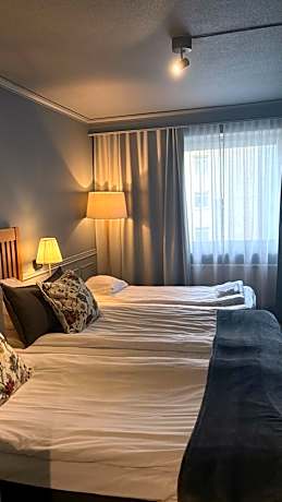 Twin Room with Extra Bed