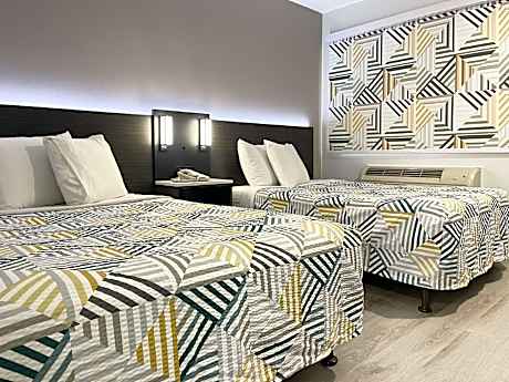 2 Queen Beds | Micfridge