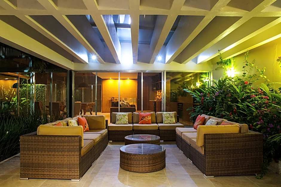 Casa Xcanatun