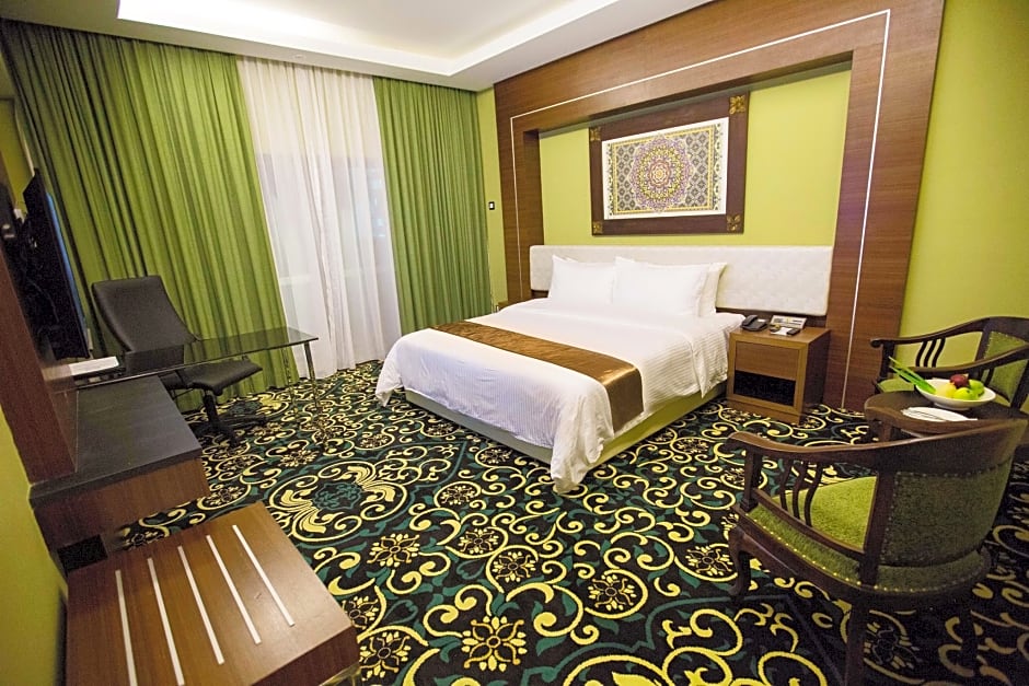 Mudzaffar Hotel