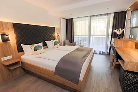 Large Double Room