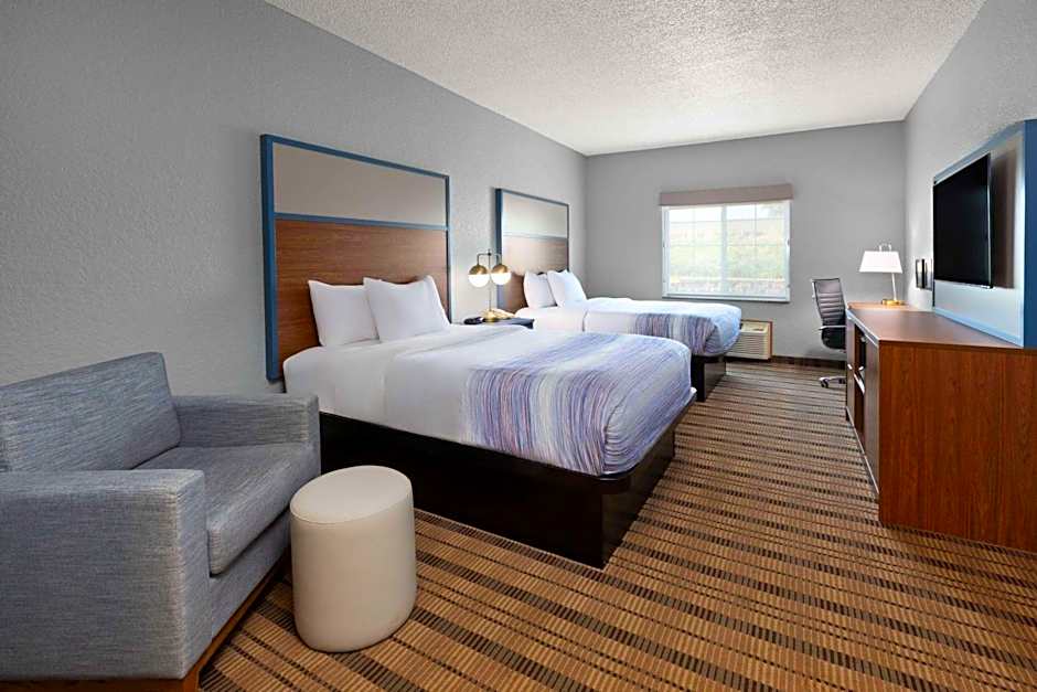 Photo 1 of 5 of 2 Queen Beds