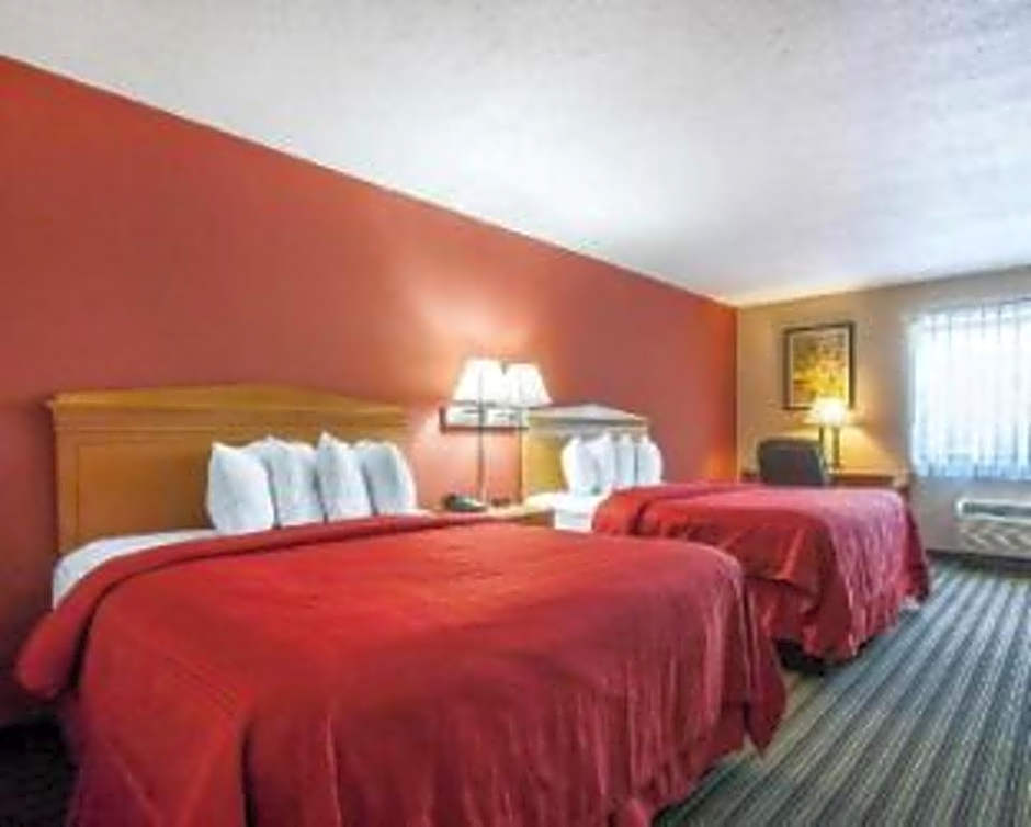 Econo Lodge Inn & Suites
