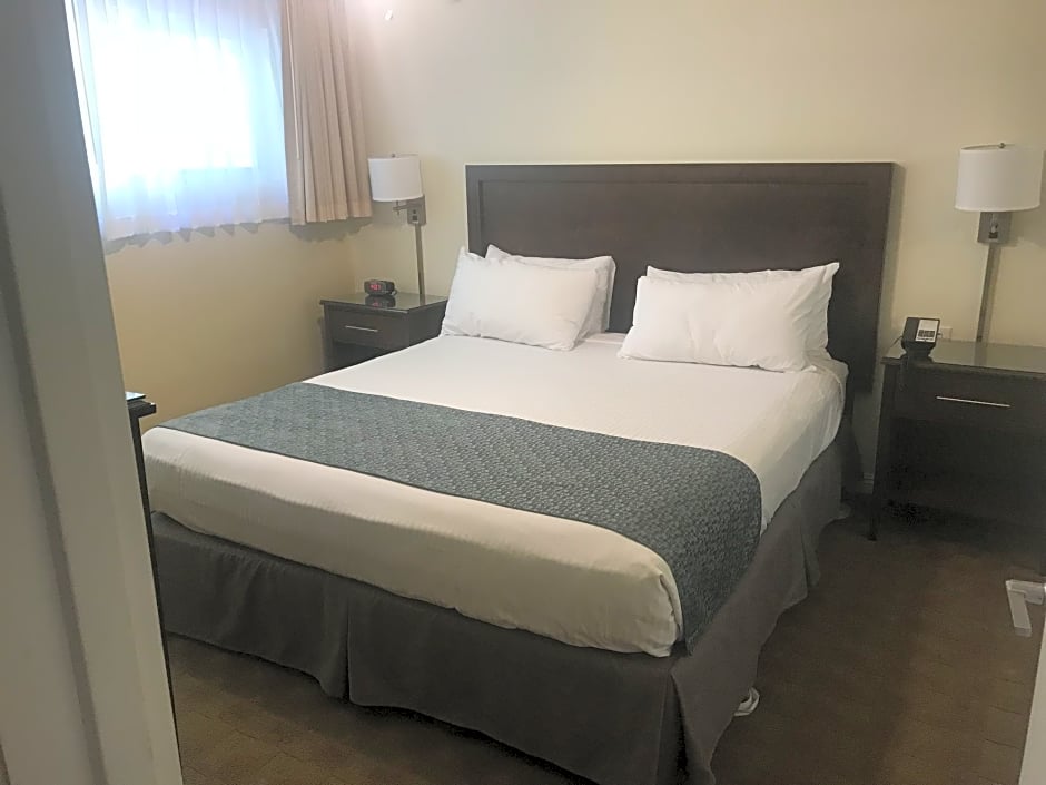Hollywood Orchid Suites