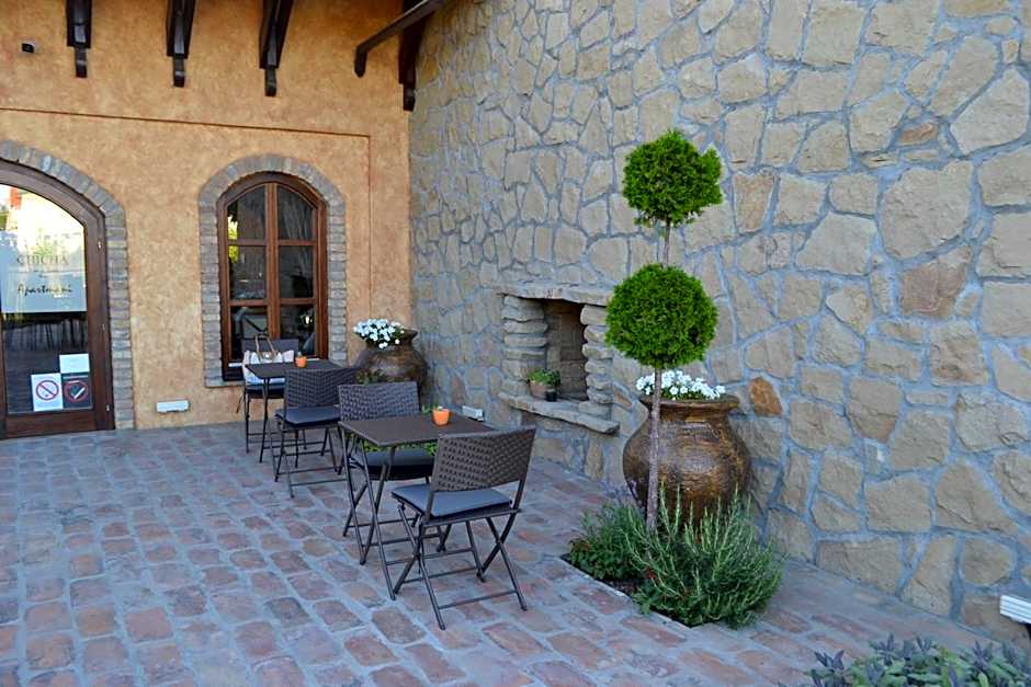 Garni Hotel Chicha - Winery ŠKRBIĆ