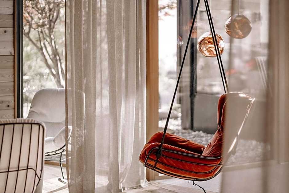 ASTER Boutique Hotel & Chalets