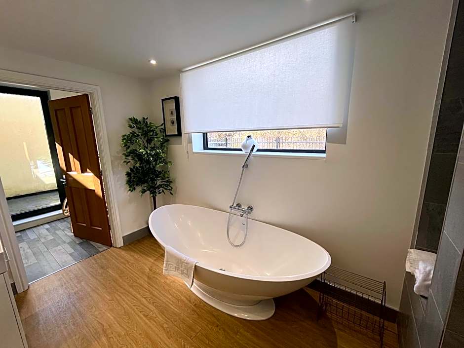 Beachcliff Rooms & Apartments