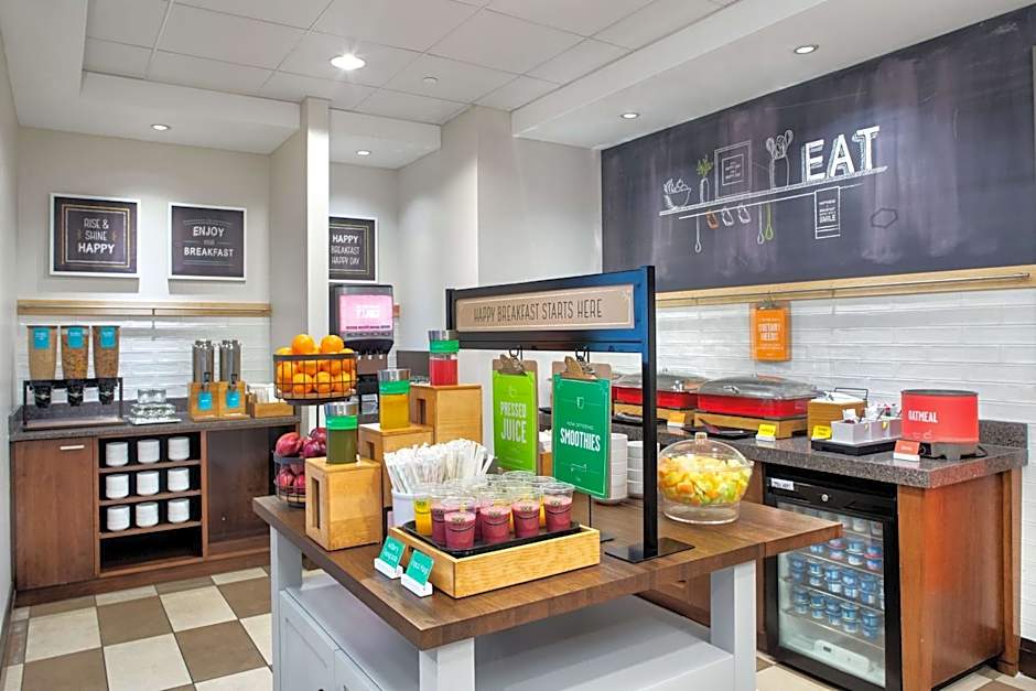 Hampton Halifax Downtown