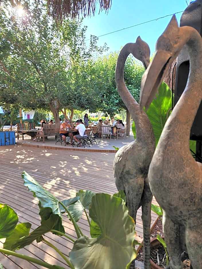 Kefi Beach & Suites