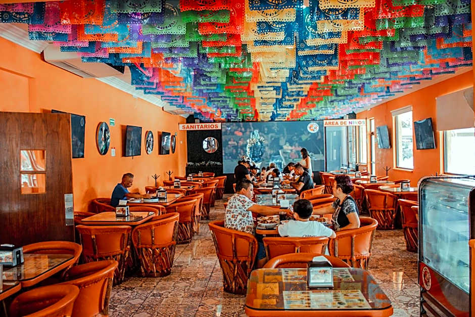 Sky Inn Hotel - Cancun