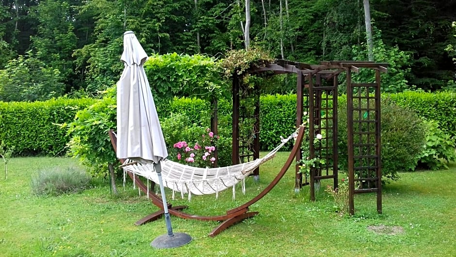 à l'orée du bois
