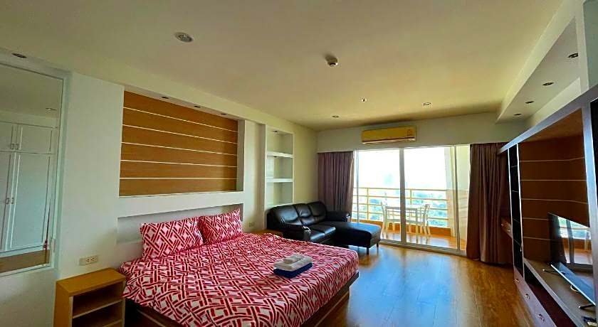 View Talay 6 by Pat 42