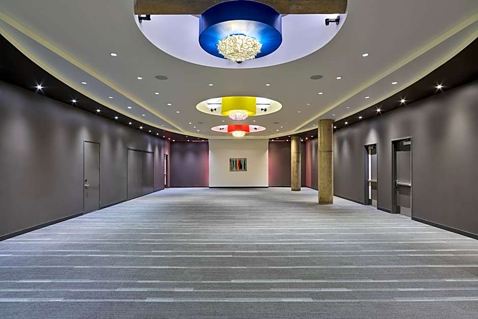 Aloft by Marriott Richardson