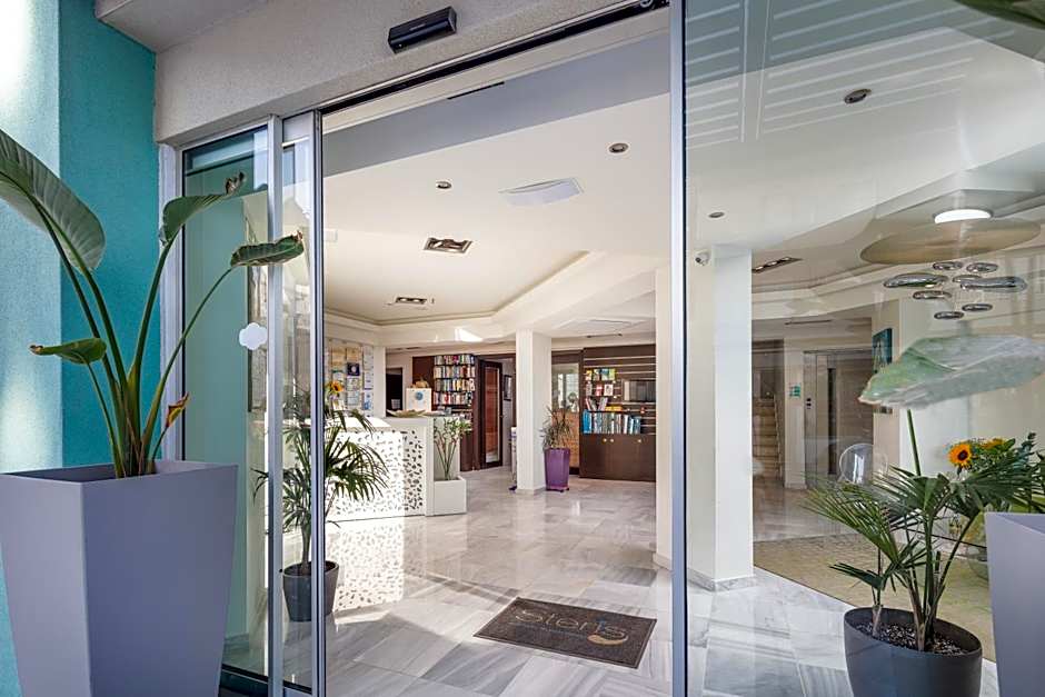 Steris Elegant Beach Hotel