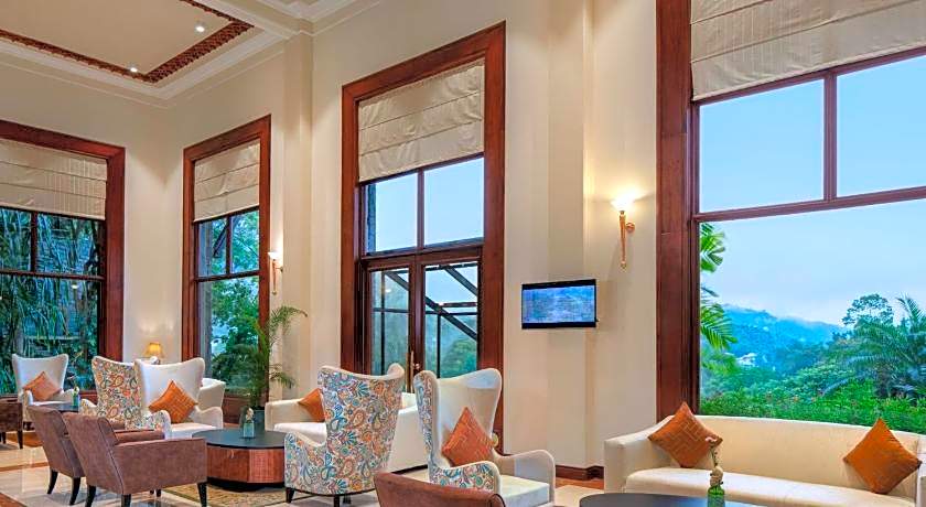 Earl's Regency Hotel