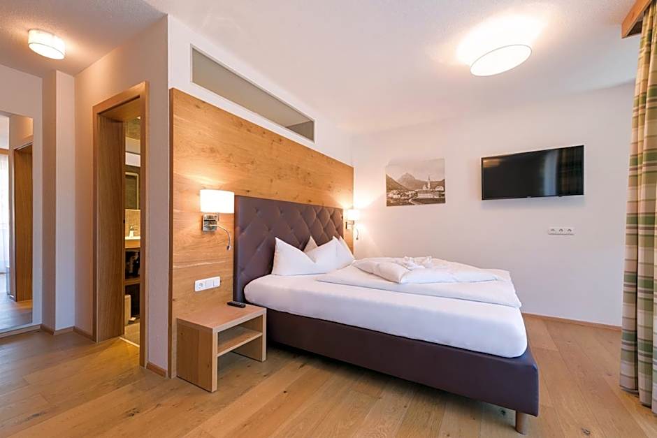 Hotel Enzian Paznaun