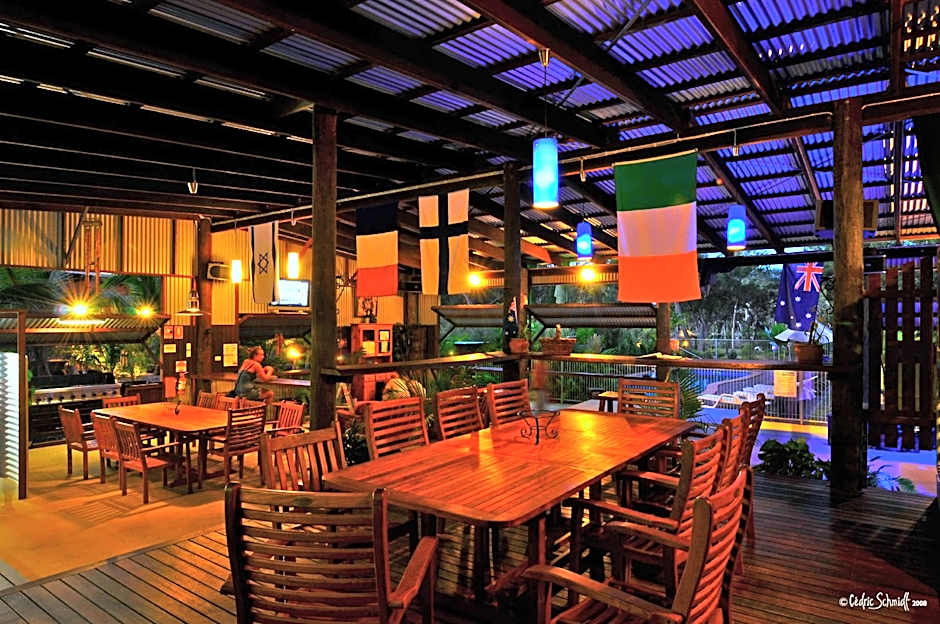 1770 Southern Cross Travellers Retreat