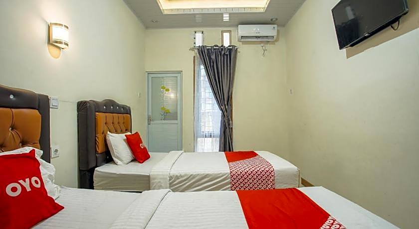 Capital O 90643 Suri Guest House Syariah