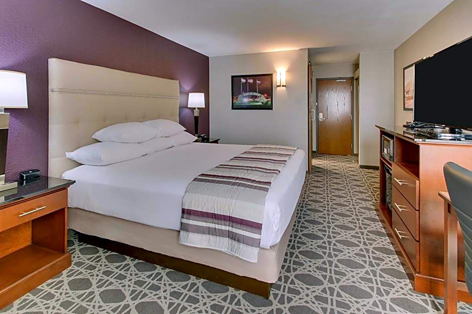 Drury Inn and Suites Poplar Bluff