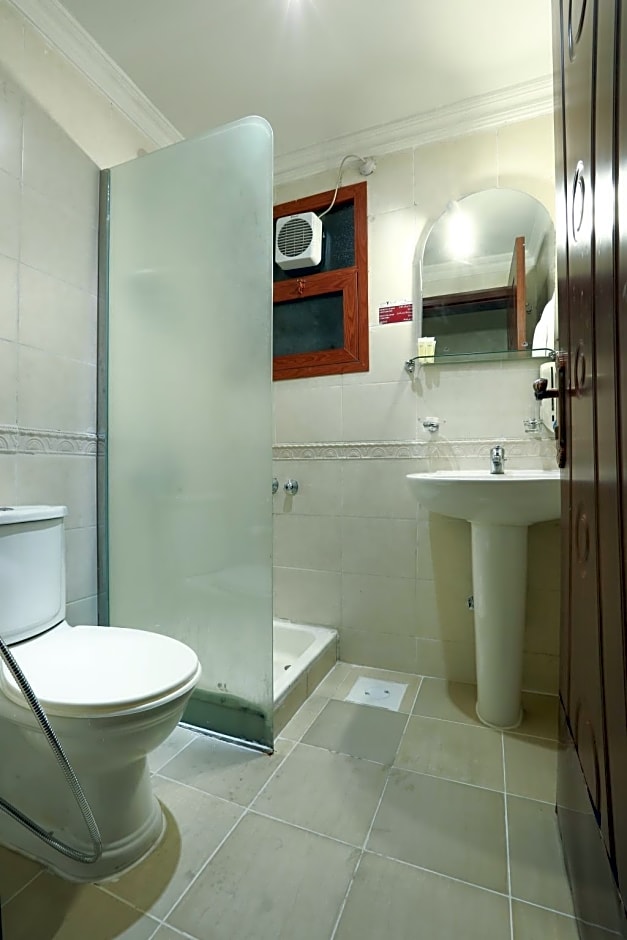 La Villa Suites Hotel