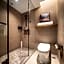Atour Hotel Dalian Donggang Business District Gangwan Plaza