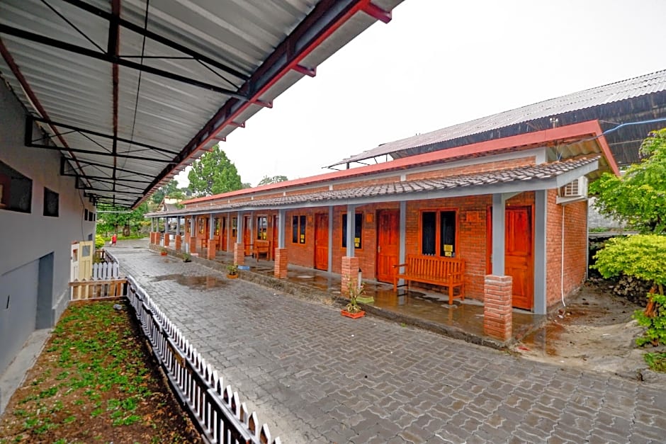 OYO 1808 New Bandungan Indah