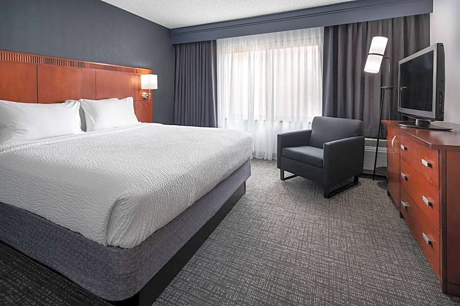 Courtyard by Marriott Pleasanton