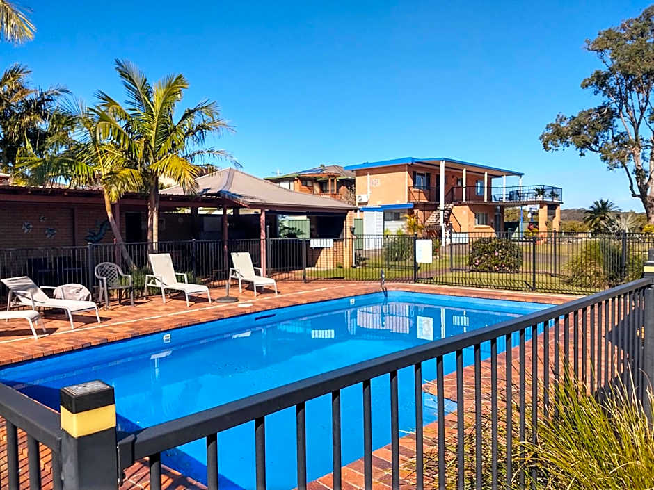 Haven Waters Motel & Apartments