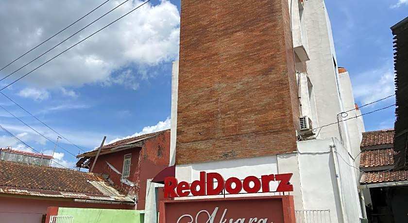 RedDoorz near RSUD Margono Purwokerto 3