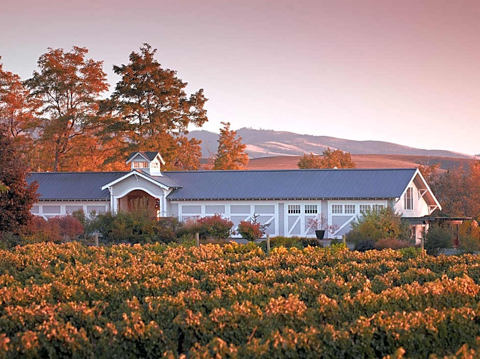 Inn at Abeja