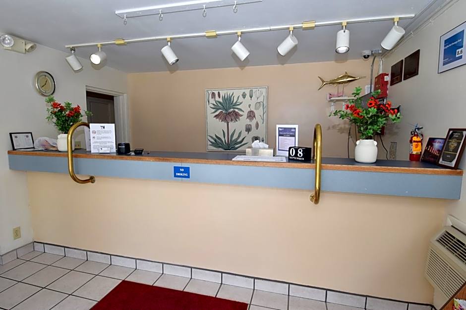 Knights Inn - Oswego, NY