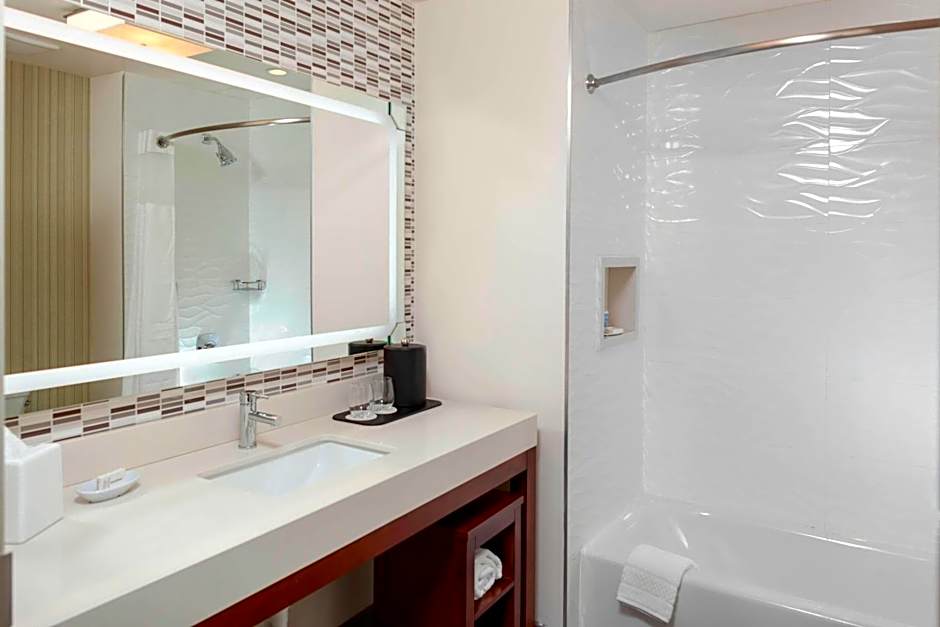 Courtyard by Marriott DeLand Historic Downtown