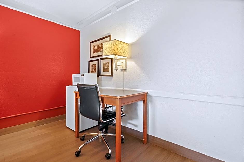 La Quinta Inn by Wyndham Costa Mesa / Newport Beach