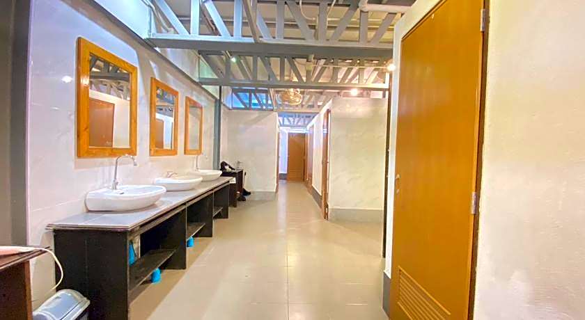 A Plus Lipe Hotel