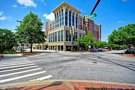 Homewood Suites By Hilton Greenville Downtown