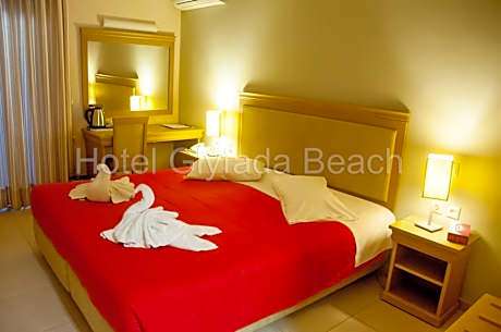 Double or Twin Room with Mountain View