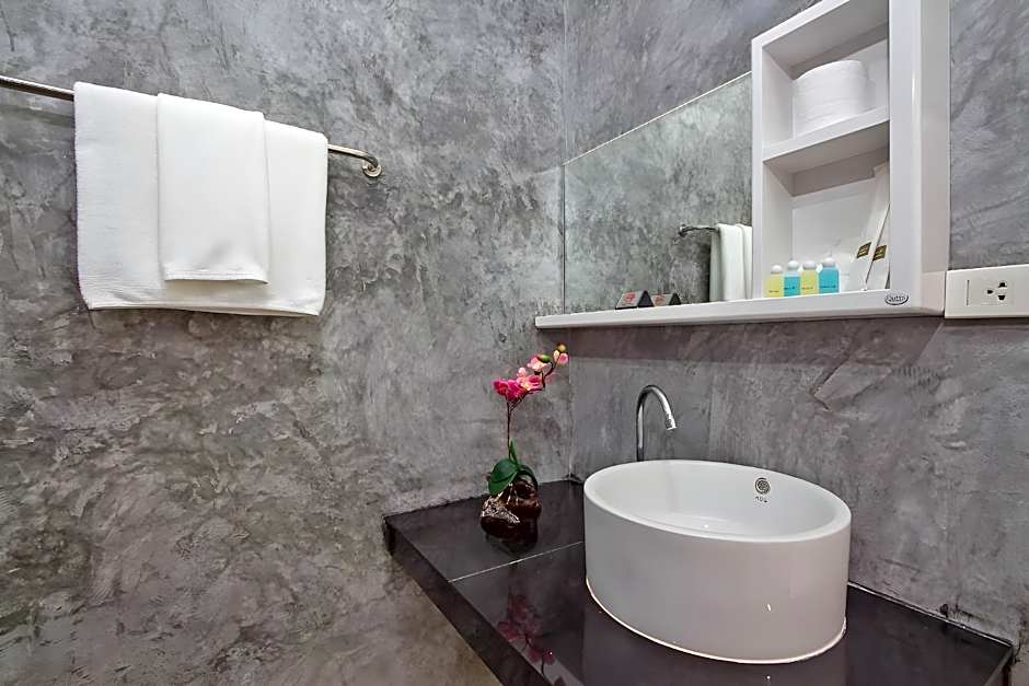 Maikhao Home Garden Bungalow