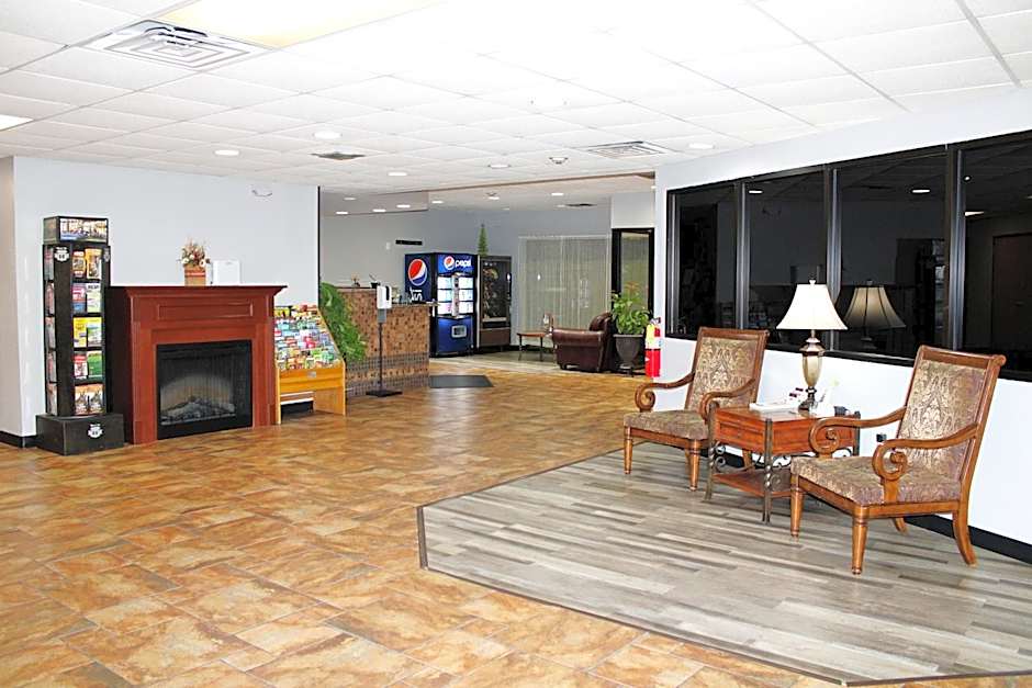 Greenlight Inn & Suites St James